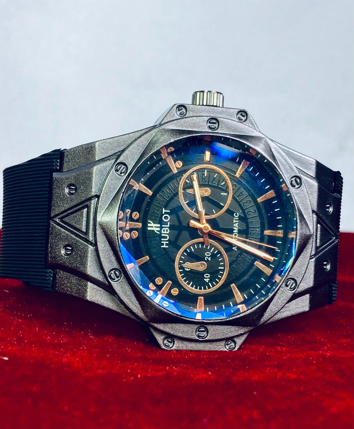 Hublot Automatic Watch with Blue Strap – Precision & Style Akun Treasures